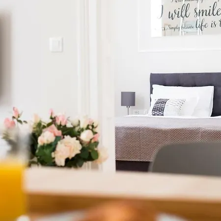 White Rose Appartement *